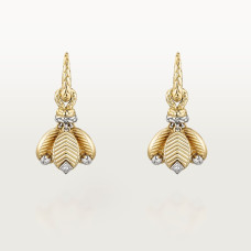 Серьги Cartier Grain de Café earrings, diamonds B8301524