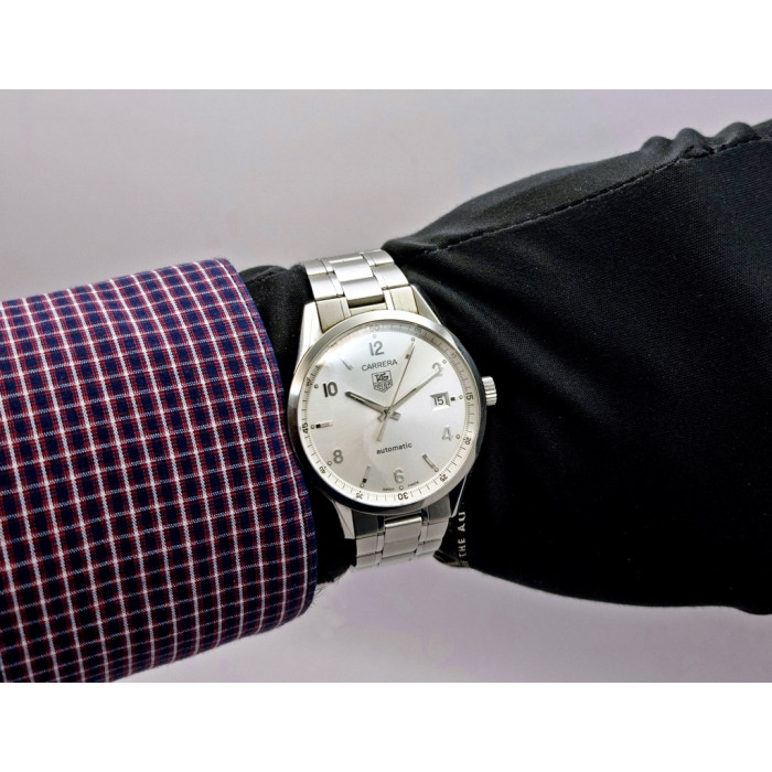 Наручные часы TAG HEUER CARRERA WV211A.BA0787