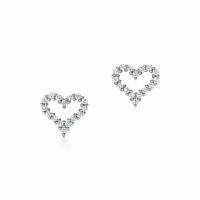Серьги Tiffany & Co. 61101268 Heart Earrings