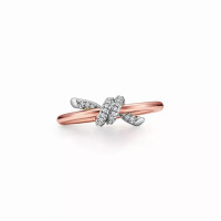 Кольцо Tiffany & Co. 75959028  75766556  75959516 Tiffany Knot