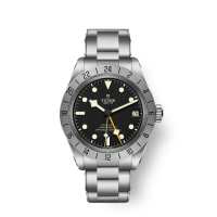 Tudor Black Bay Pro M79470-0001